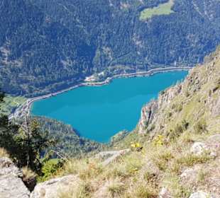 Aussicht auf den Lago di Poschiavo von San Romerio