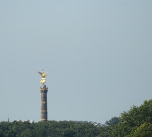 Blick vom Skywalk vom Museum Futurium
