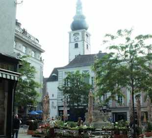 Herrenplatz mit Markt