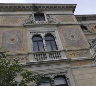 Heimatschutzzentrum in der Villa Patumbah