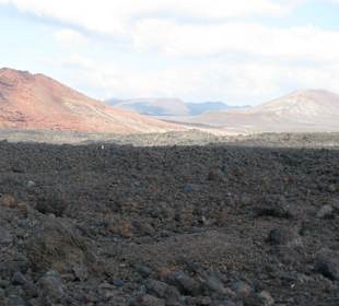Die Montañas del Fuego im Hintergrund