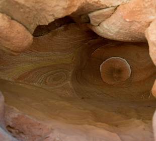 Im Small Coloured Canyon