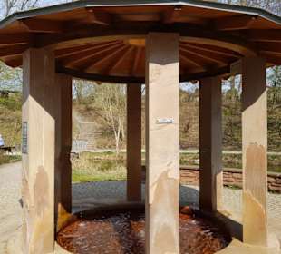 Quelle Pavillon