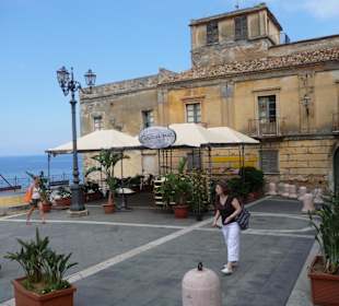 Vor dem Castel Murat