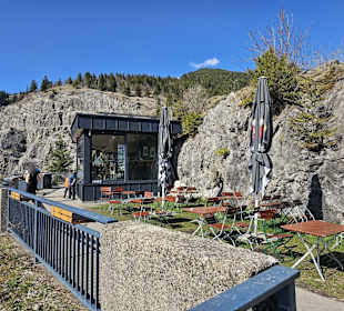 Neue Kanzelhütte mit Außenbewirtschaftung