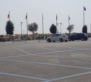 Teil vom Parkplatz am Zenith