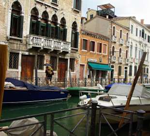 Ich glaube den Venezianer nervt es, man sieht kein