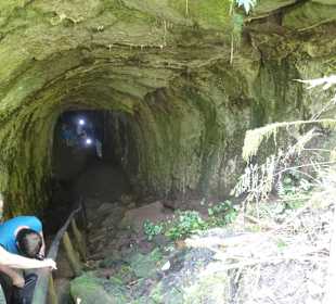 Einstieg in den Lavatunnel