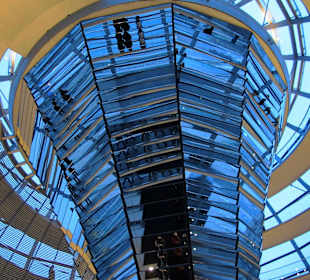 Reichstag - Bundestag - Kuppel by Night