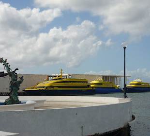 Schiffe zur Überfahrt