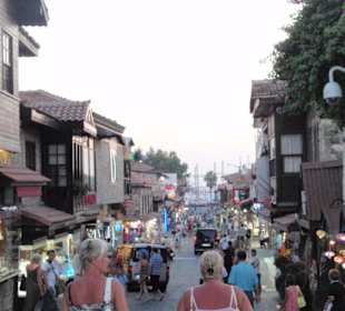 Haupteinkaufsstrasse