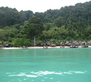 Kleines Fischerdorf bei den Surin-Islands -Thai