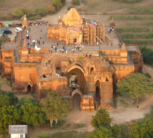 Sonnenaufgang auf der Pagode