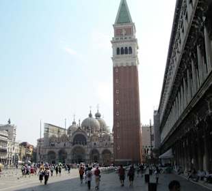 Campanile und Markuskirche