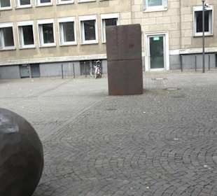 Skulpturengruppe Lichtung zu Einem