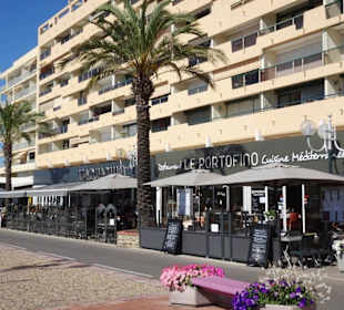 Gastronomie am Yachthafen von Saint-Cyprien