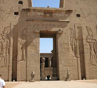 Edfu Tempel mit Ahmed
