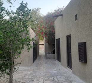 Schöne Plätze und enge Gassen