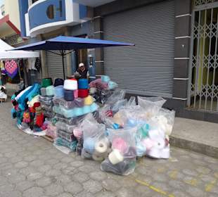 Samstag ist die ganze Stadt ein großer Markt