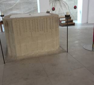 Neue Pfarrkirche Christus ist unser Leben Thalfing