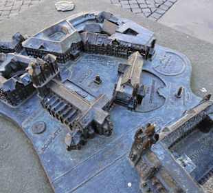 Blindenmodell von Dom und Domplatz