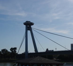 Moderne Brücke