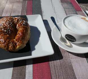 Pause bei Café / Rest. Del Sol an der Promenade