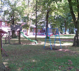 Riesenpark - kleiner Spielplatz