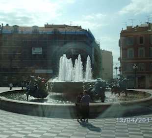 Im Zentrum der Brunnen