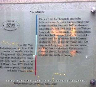 Infotafel "Alte Münze" rechts des Eingangs