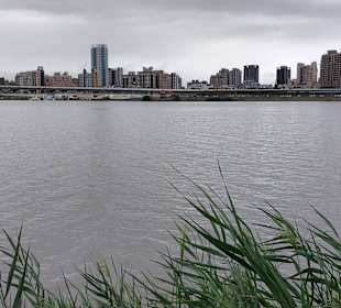 Yanping Riverside Park