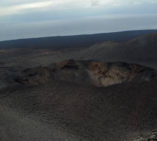 Das ist ein Krater im Timanfaya-Ntionalpark