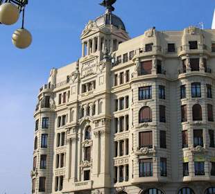 Архитектура Plaza del Ayuntamiento