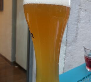 Zum Abendessen beim Café Zaytouna