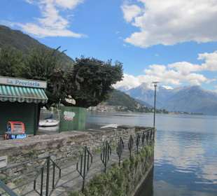 An der Uferpromenade