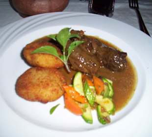 Rinderrouladen mit Kartoffelplätzchen