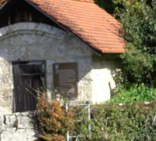 Brunnenhaus mit Quelle Lonsingen