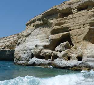Der Höhlenfelsen von Matala