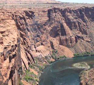 Colorado River nach dem Glen Canyon Staudamm