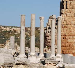 Reste des griechischen Tores