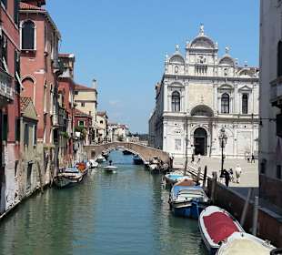 Fassade der Scuola Grande