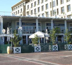 Biergarten an der Waterfront