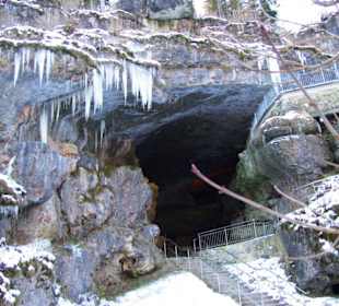 Zur Teufelshöhle
