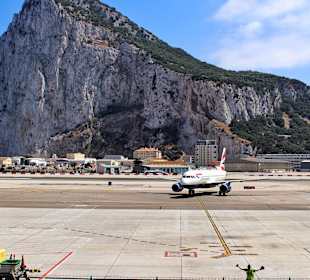 Targ, miasto plaża, lotnisko