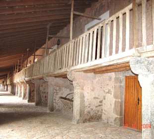 Rechter Kreuzgang des Klosters