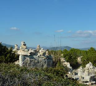 Steinwüste um das Castell de N`Amer