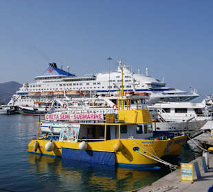 Die Hafenanlage von Agios Nikolaos