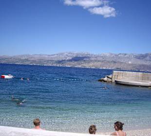 Kiesstrand in Postira