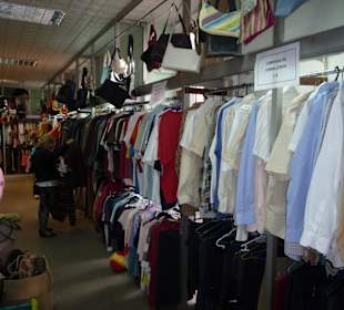 Second Hand im Mercato de Vegueta