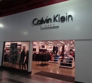 Überdacht, klimatiseirt, da macht Einkaufen Spaß.